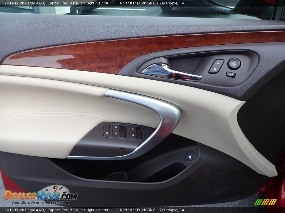 Door Panel of 2014 Buick Regal AWD Photo #22