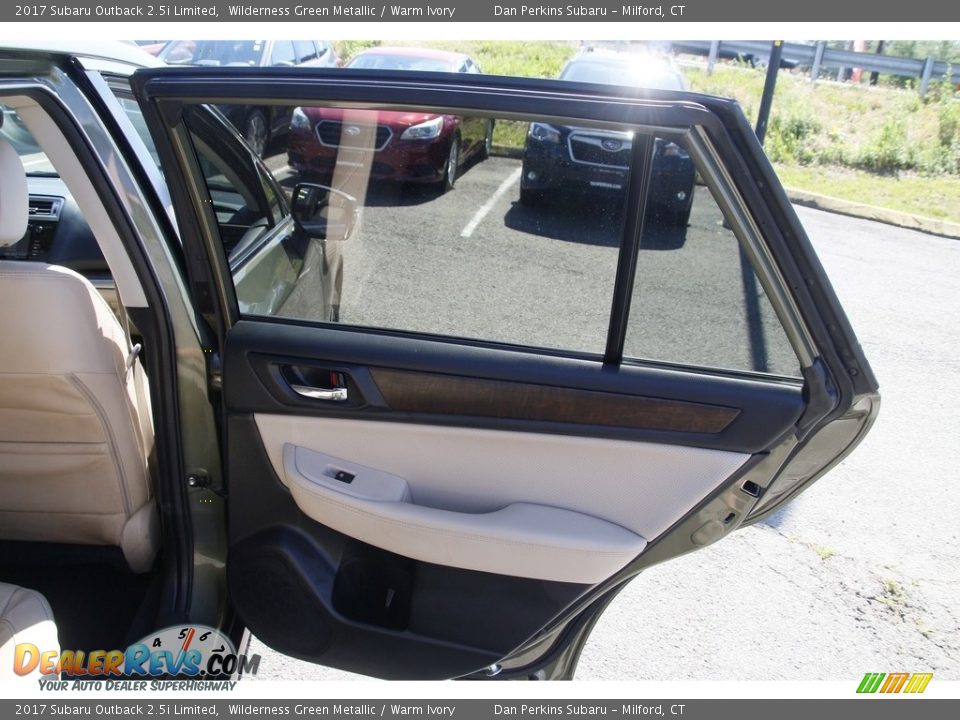 2017 Subaru Outback 2.5i Limited Wilderness Green Metallic / Warm Ivory Photo #15