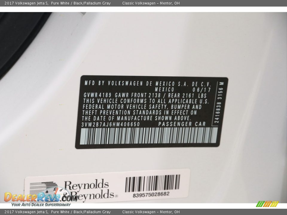 2017 Volkswagen Jetta S Pure White / Black/Palladium Gray Photo #18