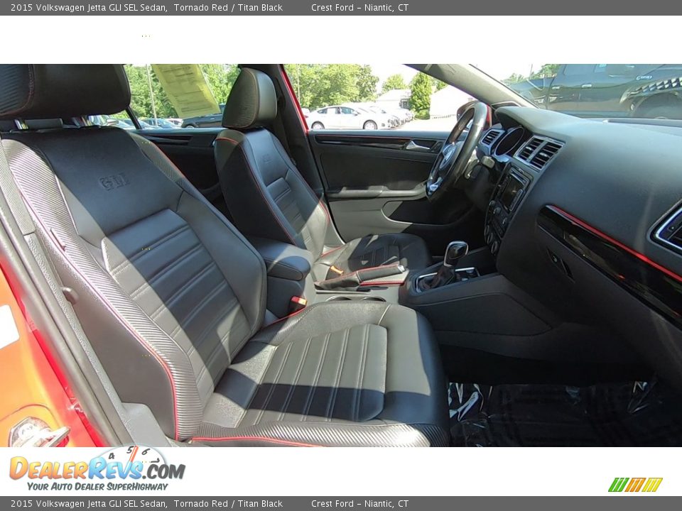 Front Seat of 2015 Volkswagen Jetta GLI SEL Sedan Photo #25