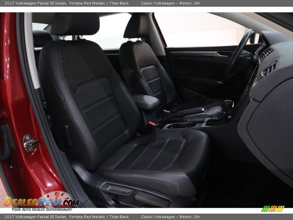 2017 Volkswagen Passat SE Sedan Fortana Red Metallic / Titan Black Photo #13