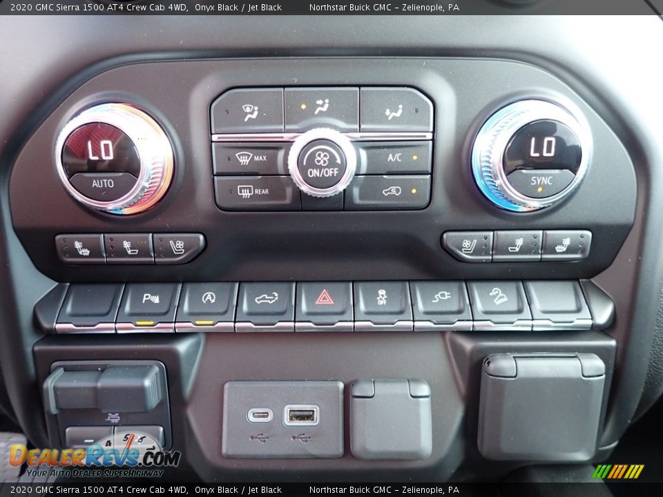 Controls of 2020 GMC Sierra 1500 AT4 Crew Cab 4WD Photo #18