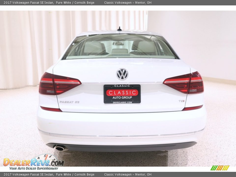 2017 Volkswagen Passat SE Sedan Pure White / Cornsilk Beige Photo #17