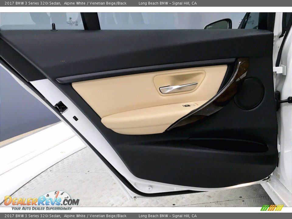 2017 BMW 3 Series 320i Sedan Alpine White / Venetian Beige/Black Photo #25