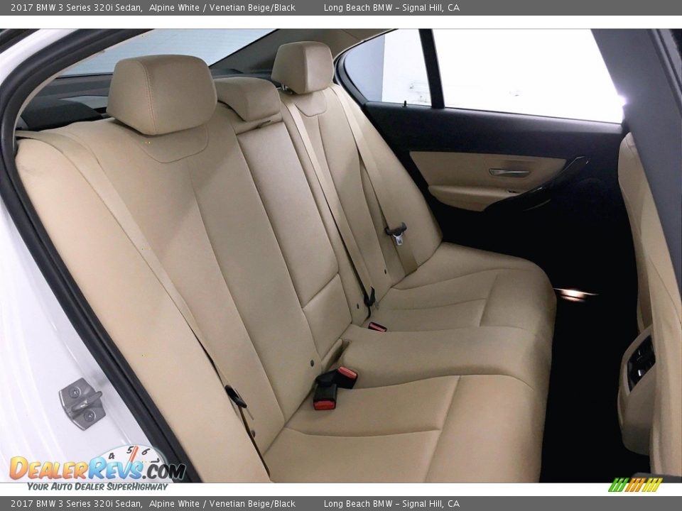 2017 BMW 3 Series 320i Sedan Alpine White / Venetian Beige/Black Photo #29