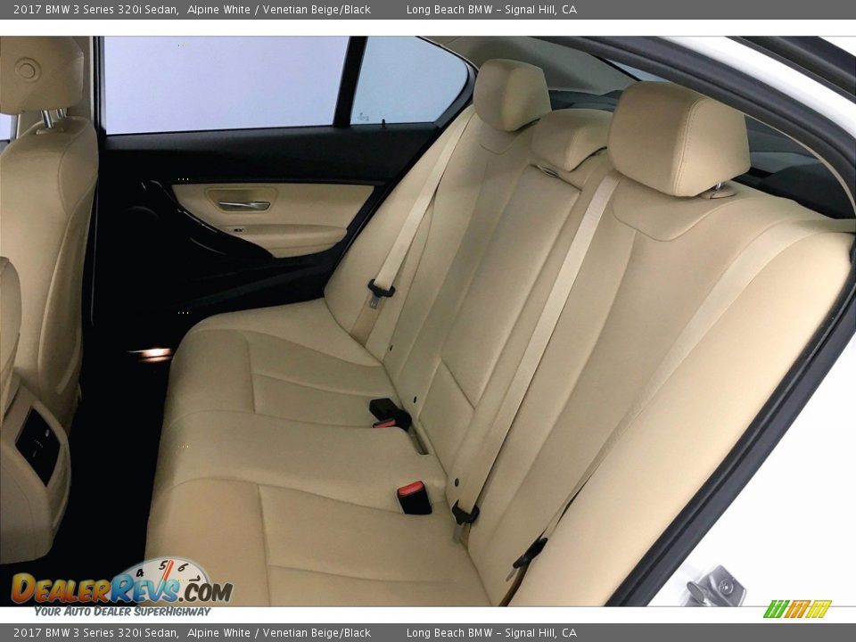 2017 BMW 3 Series 320i Sedan Alpine White / Venetian Beige/Black Photo #30