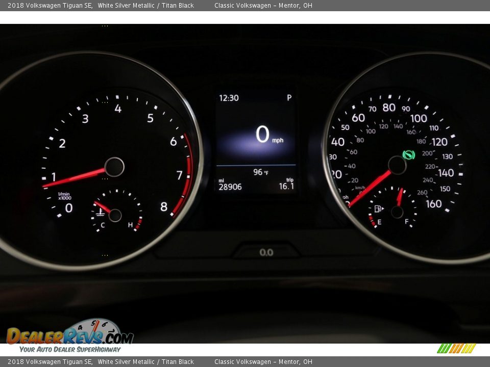 2018 Volkswagen Tiguan SE White Silver Metallic / Titan Black Photo #8