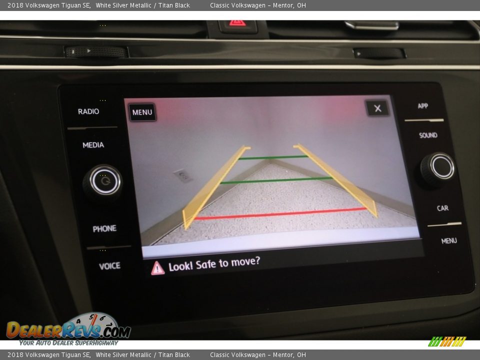 2018 Volkswagen Tiguan SE White Silver Metallic / Titan Black Photo #18