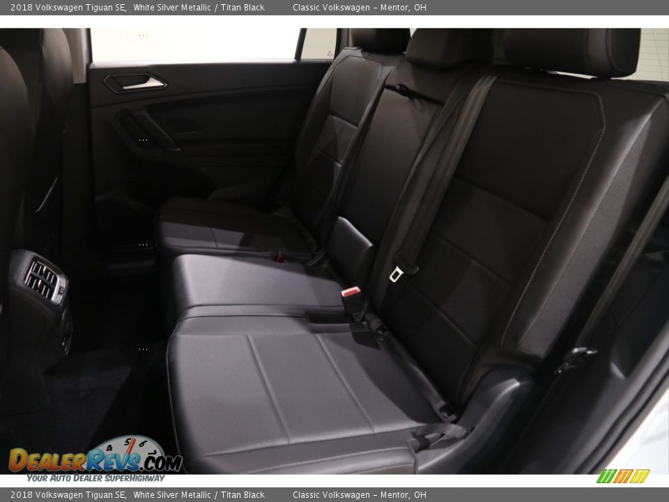 2018 Volkswagen Tiguan SE White Silver Metallic / Titan Black Photo #23