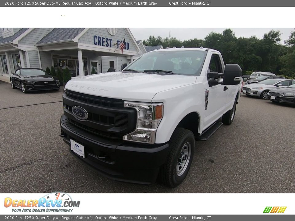 2020 Ford F250 Super Duty XL Regular Cab 4x4 Oxford White / Medium Earth Gray Photo #3