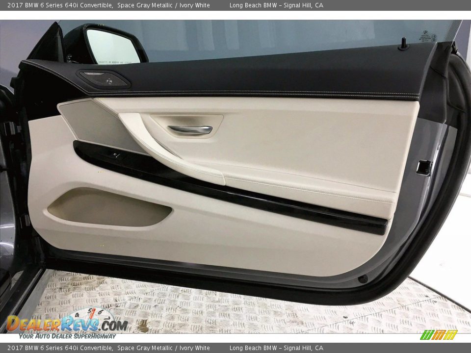 Door Panel of 2017 BMW 6 Series 640i Convertible Photo #24