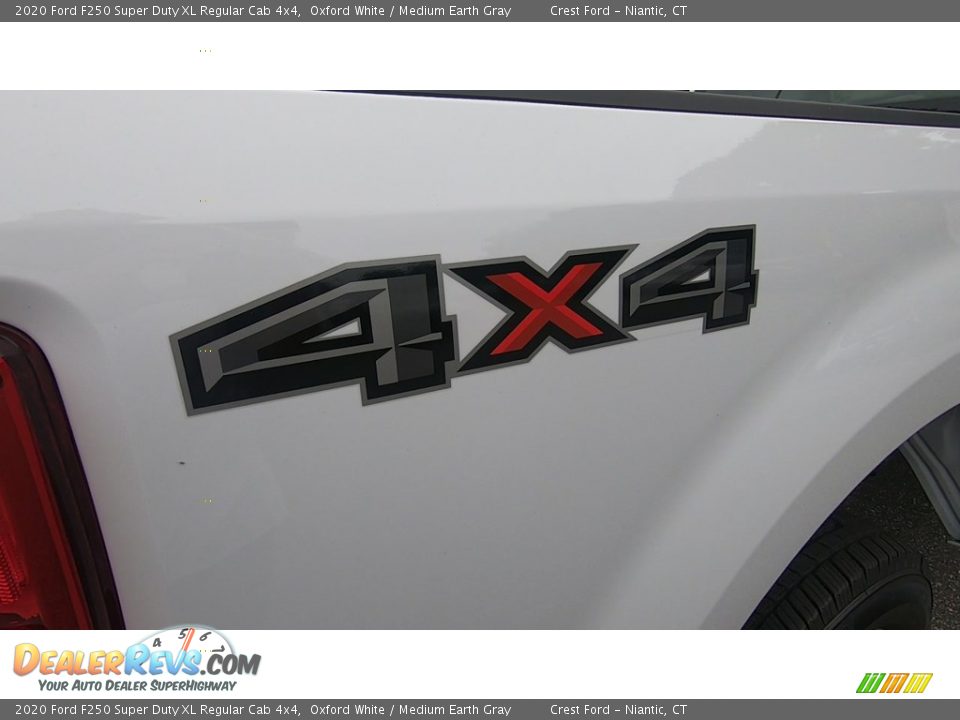 2020 Ford F250 Super Duty XL Regular Cab 4x4 Oxford White / Medium Earth Gray Photo #9