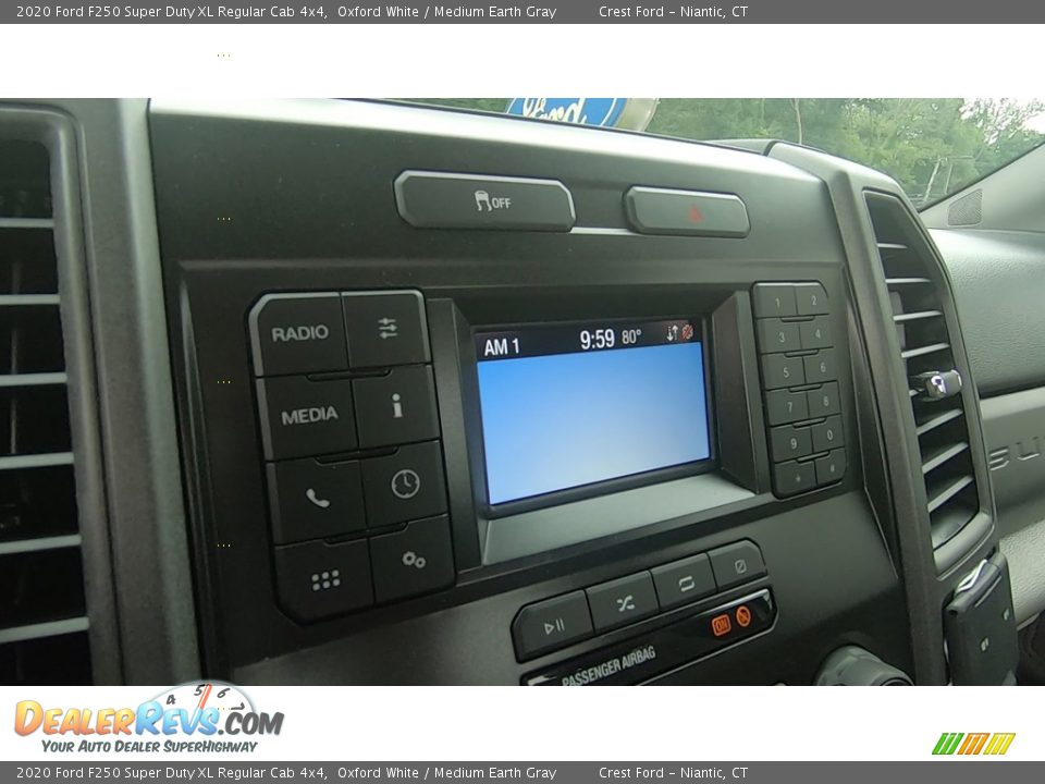 2020 Ford F250 Super Duty XL Regular Cab 4x4 Oxford White / Medium Earth Gray Photo #14
