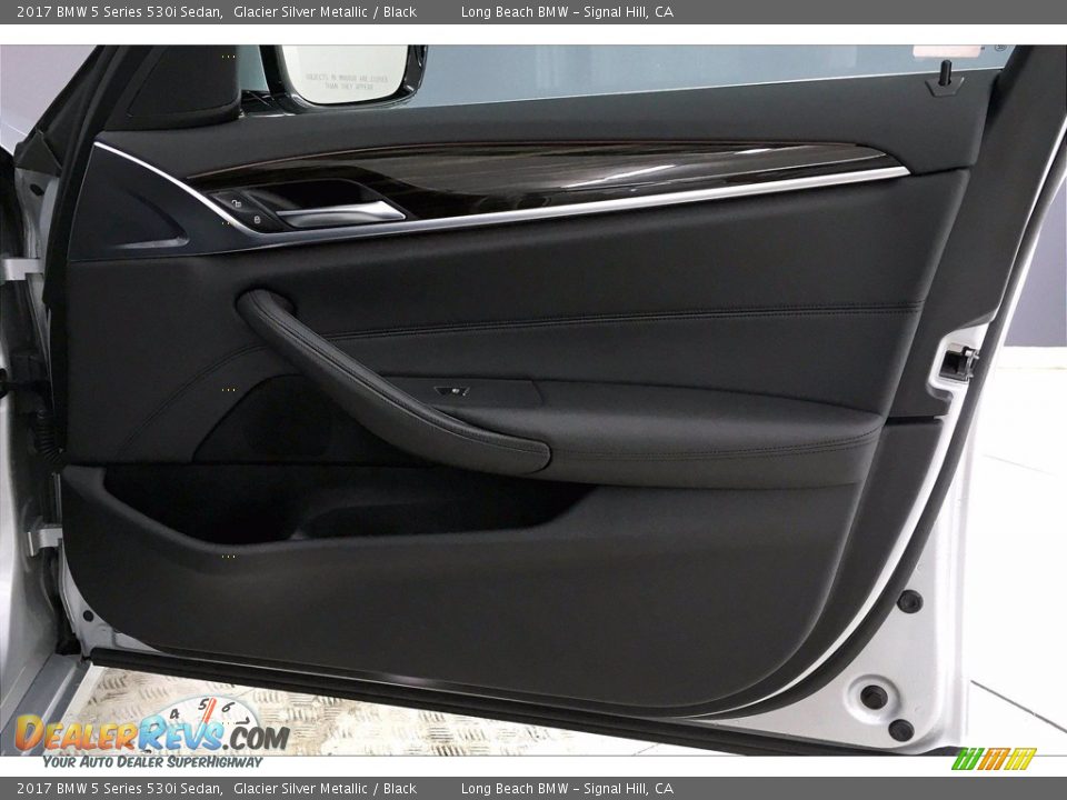 2017 BMW 5 Series 530i Sedan Glacier Silver Metallic / Black Photo #24