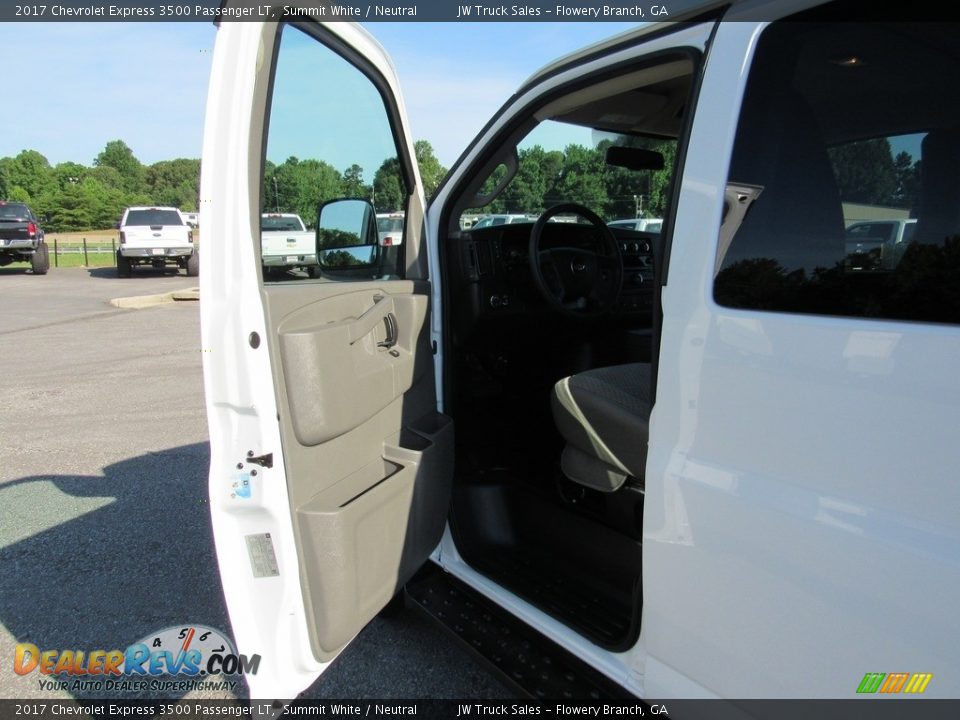 2017 Chevrolet Express 3500 Passenger LT Summit White / Neutral Photo #8