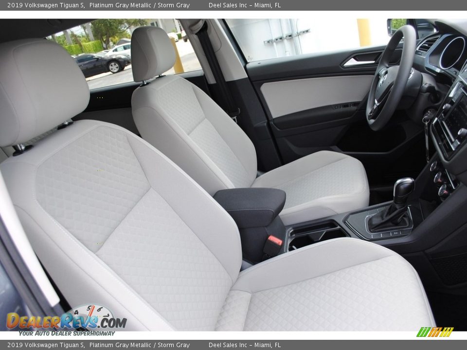 Front Seat of 2019 Volkswagen Tiguan S Photo #18