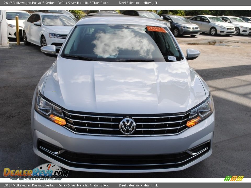 2017 Volkswagen Passat S Sedan Reflex Silver Metallic / Titan Black Photo #3