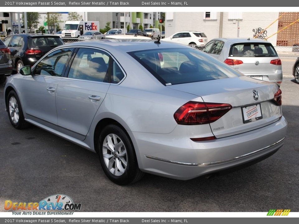 2017 Volkswagen Passat S Sedan Reflex Silver Metallic / Titan Black Photo #6