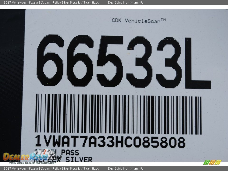 2017 Volkswagen Passat S Sedan Reflex Silver Metallic / Titan Black Photo #20