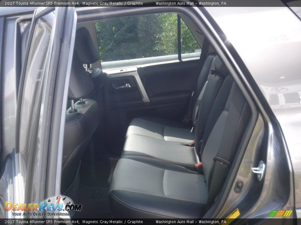 2017 Toyota 4Runner SR5 Premium 4x4 Magnetic Gray Metallic / Graphite Photo #26