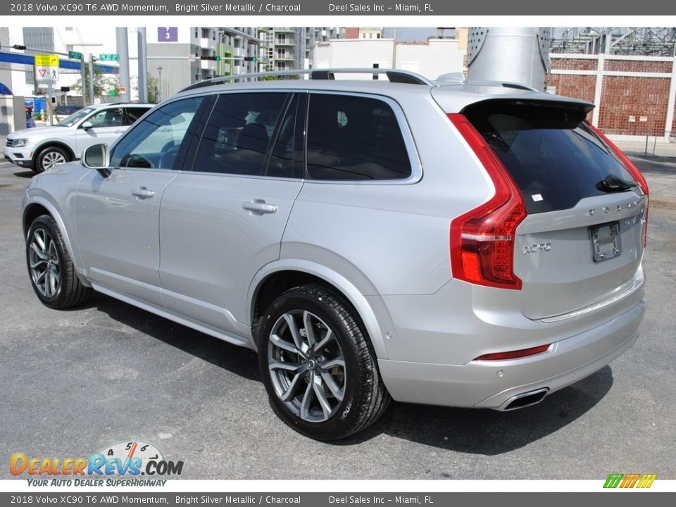 2018 Volvo XC90 T6 AWD Momentum Bright Silver Metallic / Charcoal Photo #6