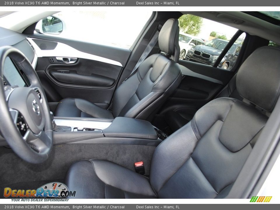 2018 Volvo XC90 T6 AWD Momentum Bright Silver Metallic / Charcoal Photo #13