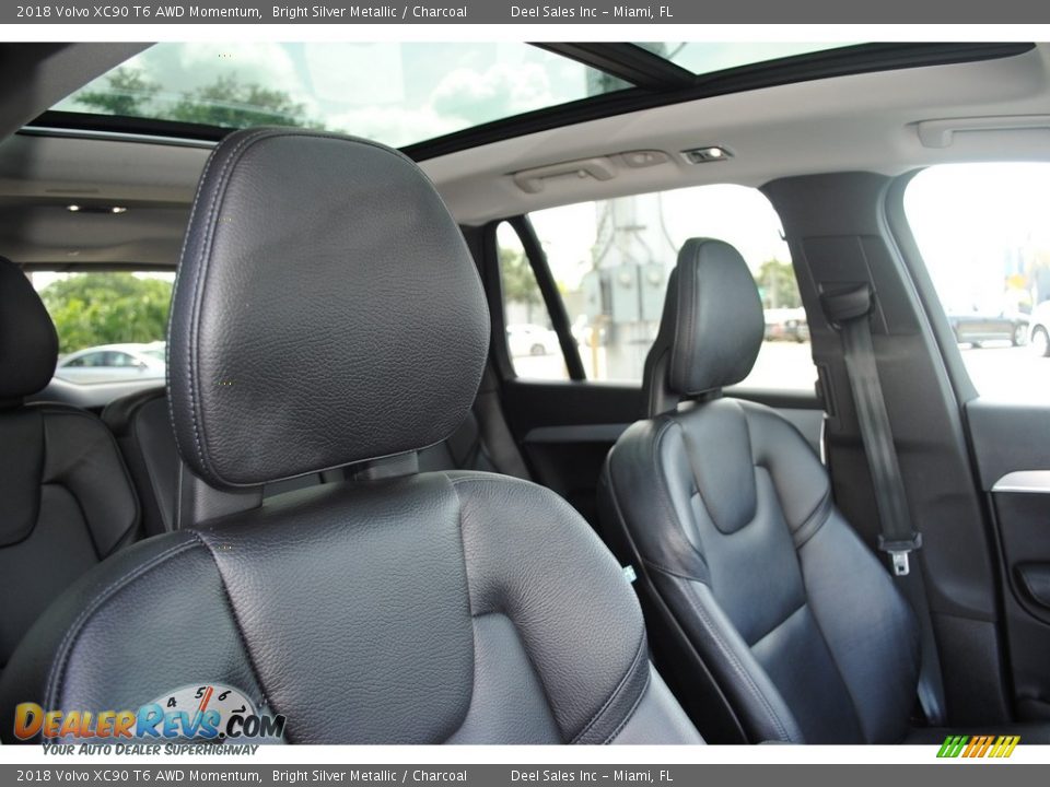 2018 Volvo XC90 T6 AWD Momentum Bright Silver Metallic / Charcoal Photo #19