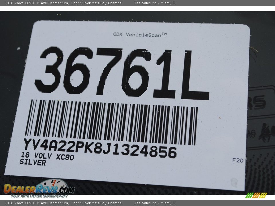 2018 Volvo XC90 T6 AWD Momentum Bright Silver Metallic / Charcoal Photo #20