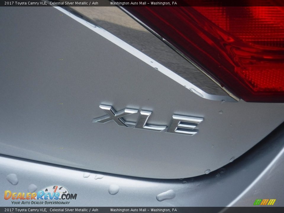 2017 Toyota Camry XLE Celestial Silver Metallic / Ash Photo #19