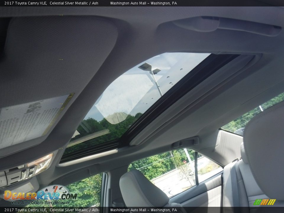 2017 Toyota Camry XLE Celestial Silver Metallic / Ash Photo #20