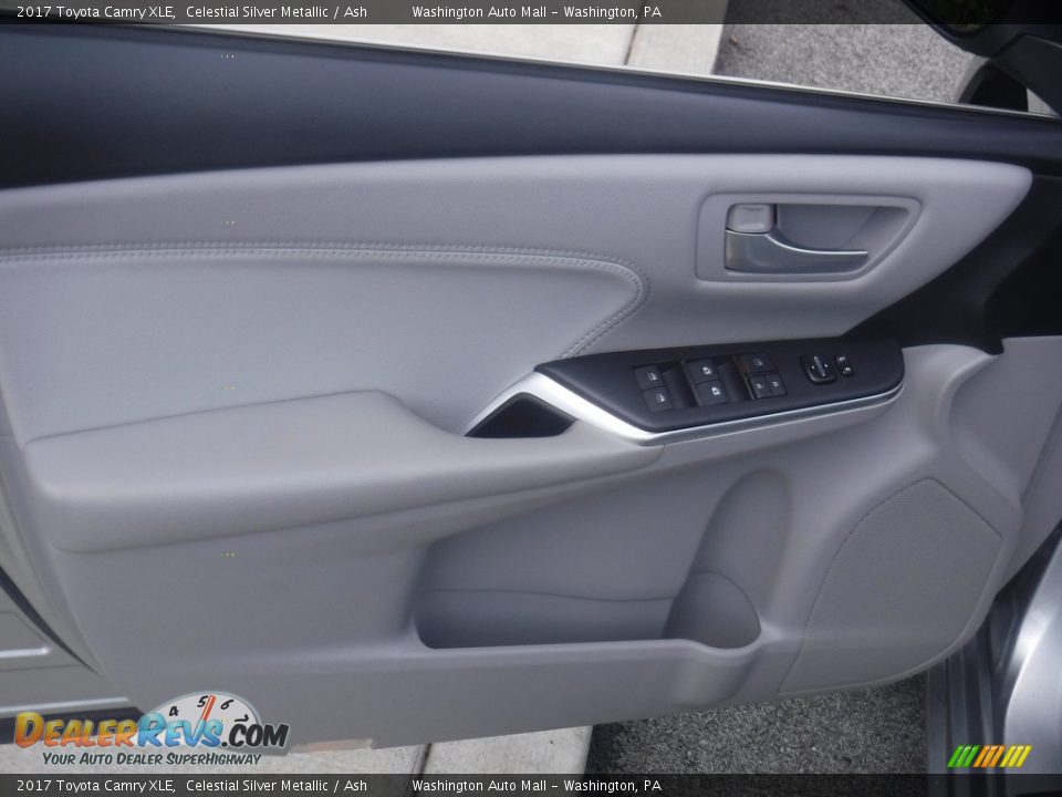 2017 Toyota Camry XLE Celestial Silver Metallic / Ash Photo #22