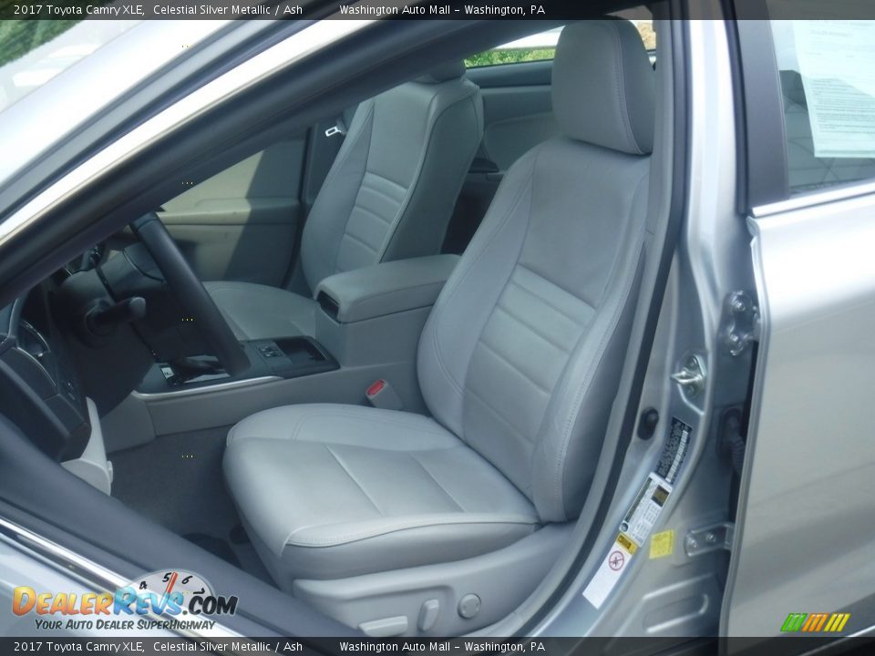 2017 Toyota Camry XLE Celestial Silver Metallic / Ash Photo #23