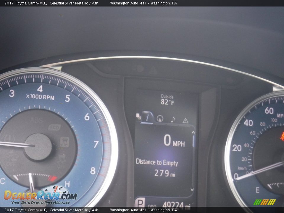 2017 Toyota Camry XLE Celestial Silver Metallic / Ash Photo #33