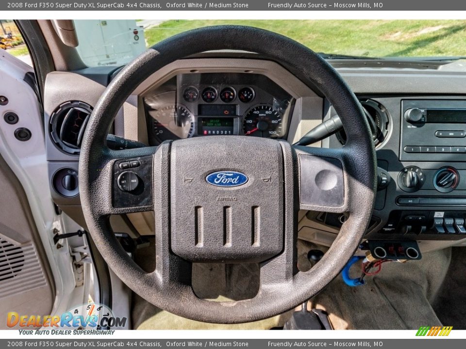 2008 Ford F350 Super Duty XL SuperCab 4x4 Chassis Oxford White / Medium Stone Photo #16