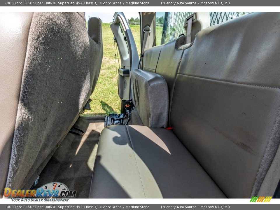 Rear Seat of 2008 Ford F350 Super Duty XL SuperCab 4x4 Chassis Photo #27