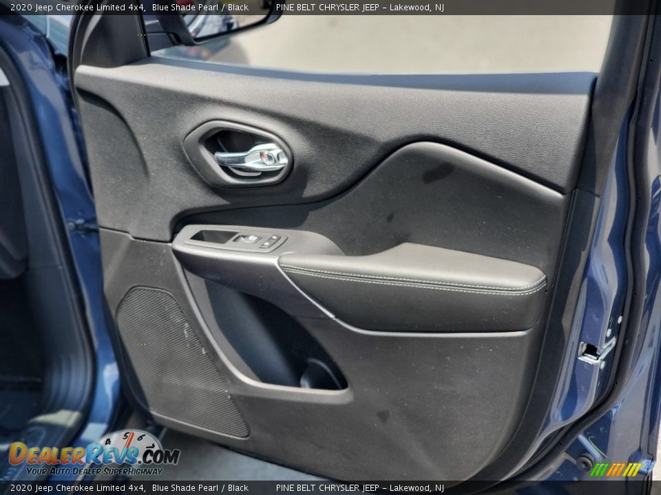 Door Panel of 2020 Jeep Cherokee Limited 4x4 Photo #29
