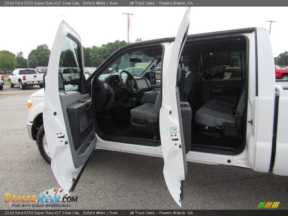 2016 Ford F250 Super Duty XLT Crew Cab Oxford White / Steel Photo #12