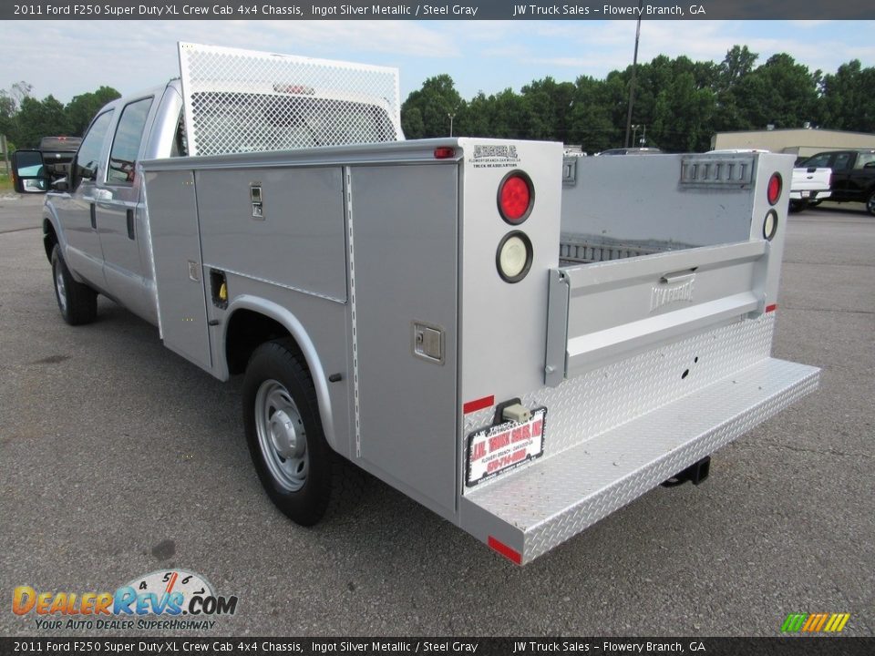 2011 Ford F250 Super Duty XL Crew Cab 4x4 Chassis Ingot Silver Metallic / Steel Gray Photo #3