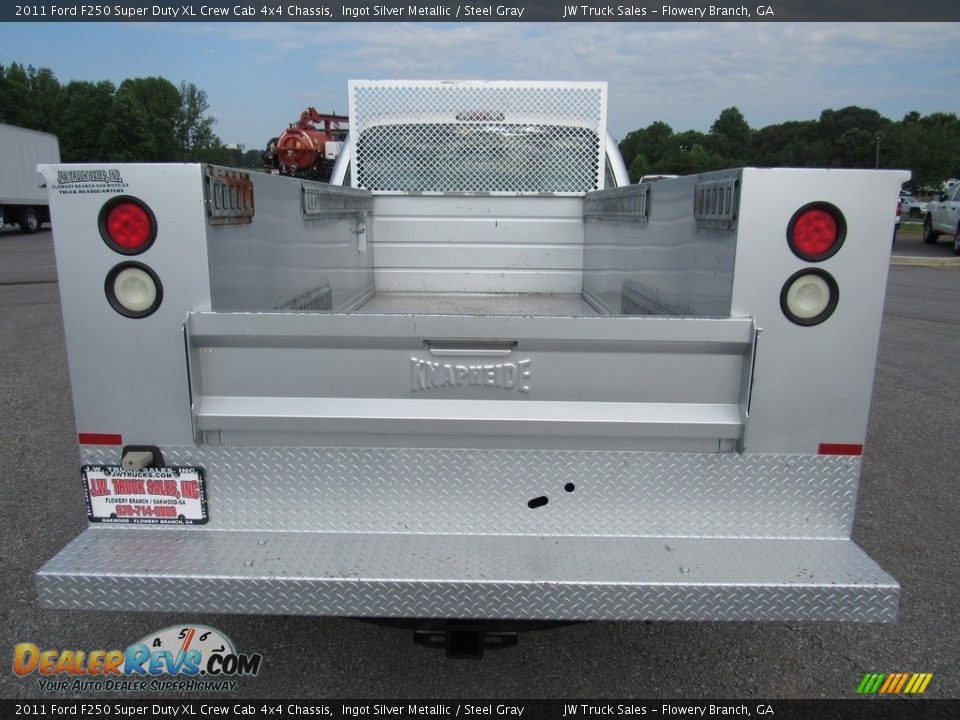 2011 Ford F250 Super Duty XL Crew Cab 4x4 Chassis Ingot Silver Metallic / Steel Gray Photo #4