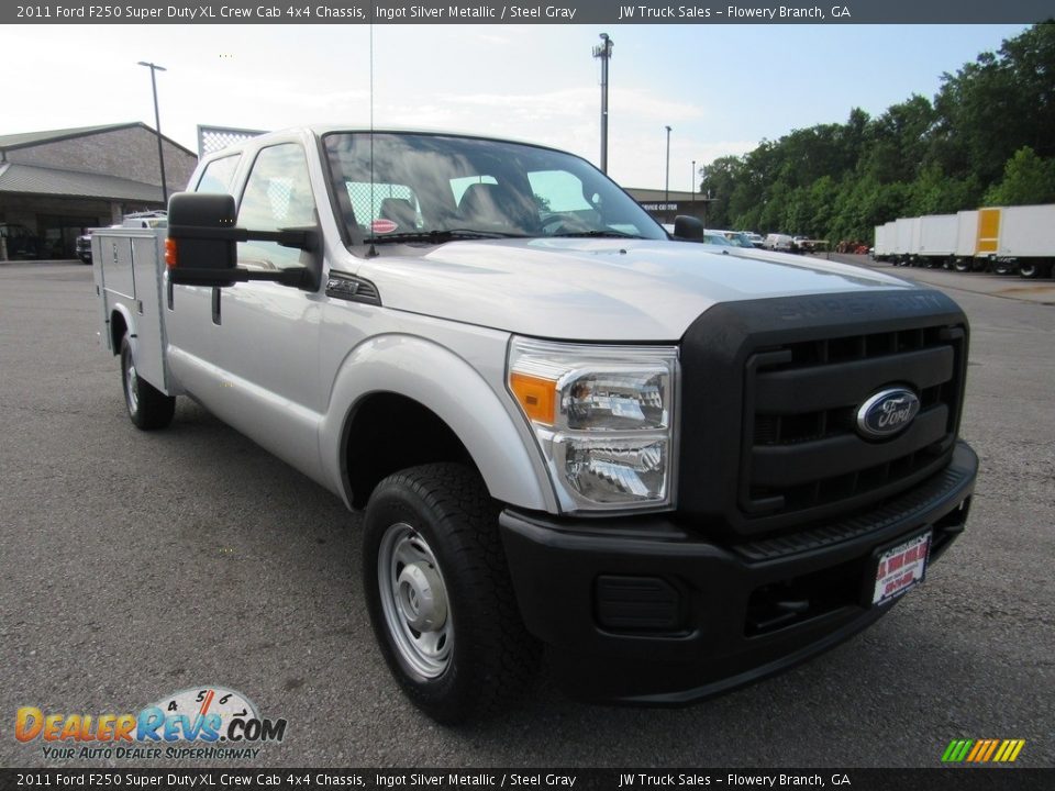 2011 Ford F250 Super Duty XL Crew Cab 4x4 Chassis Ingot Silver Metallic / Steel Gray Photo #7