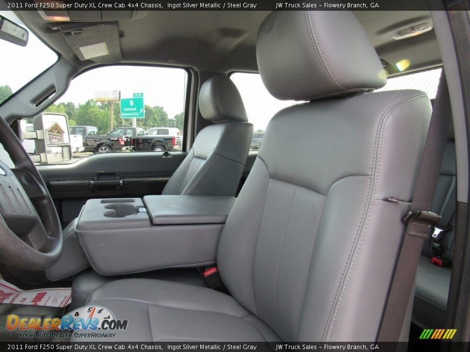2011 Ford F250 Super Duty XL Crew Cab 4x4 Chassis Ingot Silver Metallic / Steel Gray Photo #28