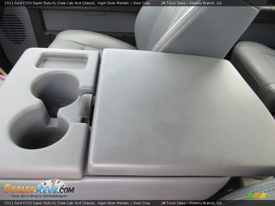 2011 Ford F250 Super Duty XL Crew Cab 4x4 Chassis Ingot Silver Metallic / Steel Gray Photo #35