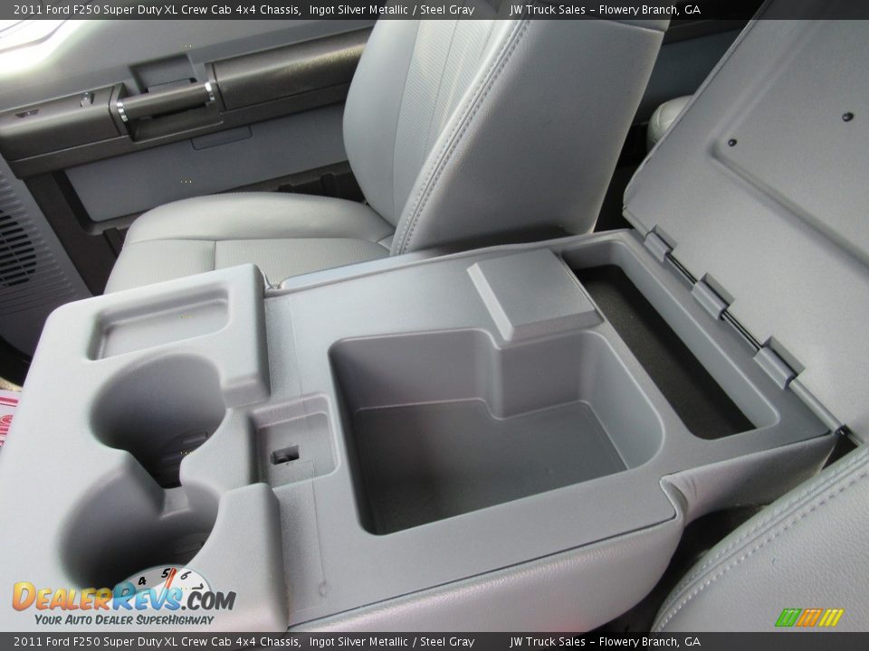 2011 Ford F250 Super Duty XL Crew Cab 4x4 Chassis Ingot Silver Metallic / Steel Gray Photo #36