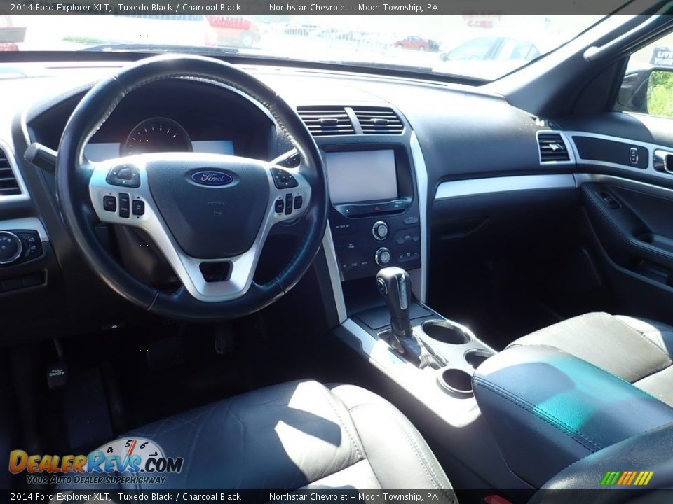 2014 Ford Explorer XLT Tuxedo Black / Charcoal Black Photo #8