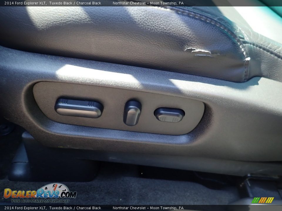 2014 Ford Explorer XLT Tuxedo Black / Charcoal Black Photo #10