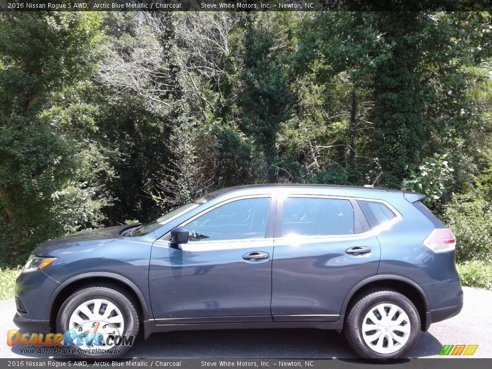 2016 Nissan Rogue S AWD Arctic Blue Metallic / Charcoal Photo #1