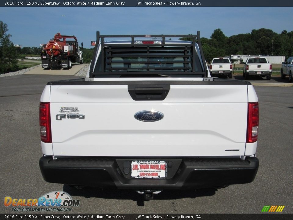 2016 Ford F150 XL SuperCrew Oxford White / Medium Earth Gray Photo #4