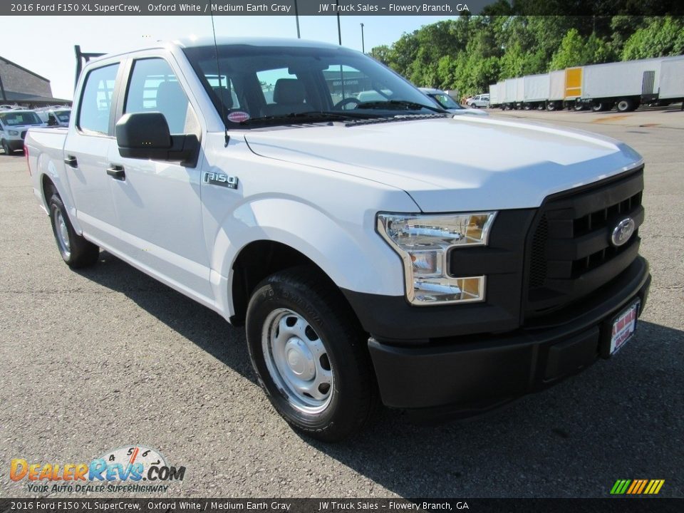 2016 Ford F150 XL SuperCrew Oxford White / Medium Earth Gray Photo #7