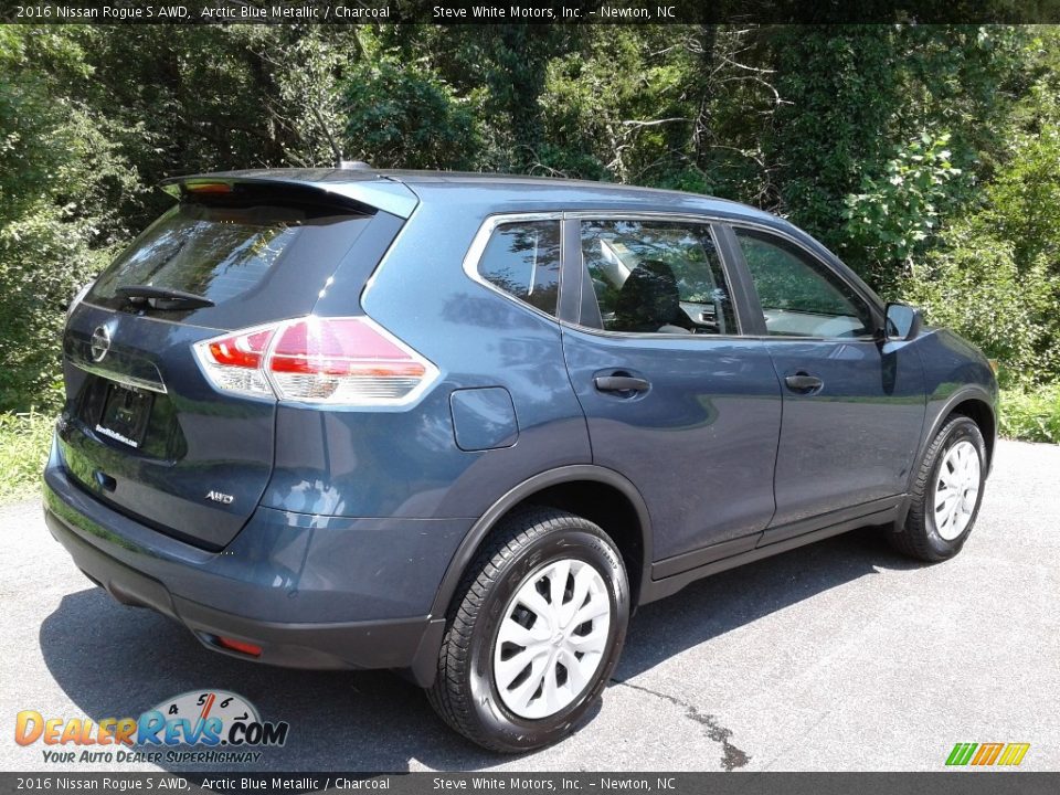 Arctic Blue Metallic 2016 Nissan Rogue S AWD Photo #8