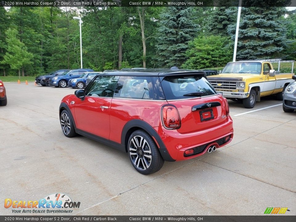 2020 Mini Hardtop Cooper S 2 Door Chili Red / Carbon Black Photo #2